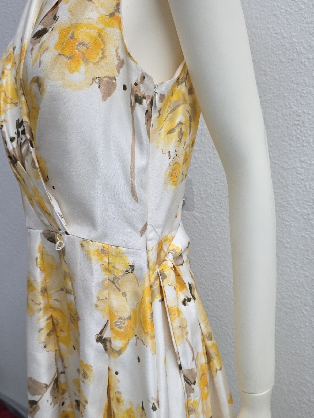 Yellow Floral Fit & Flare Sleeveless Summer Dress - Picture 8 of 9